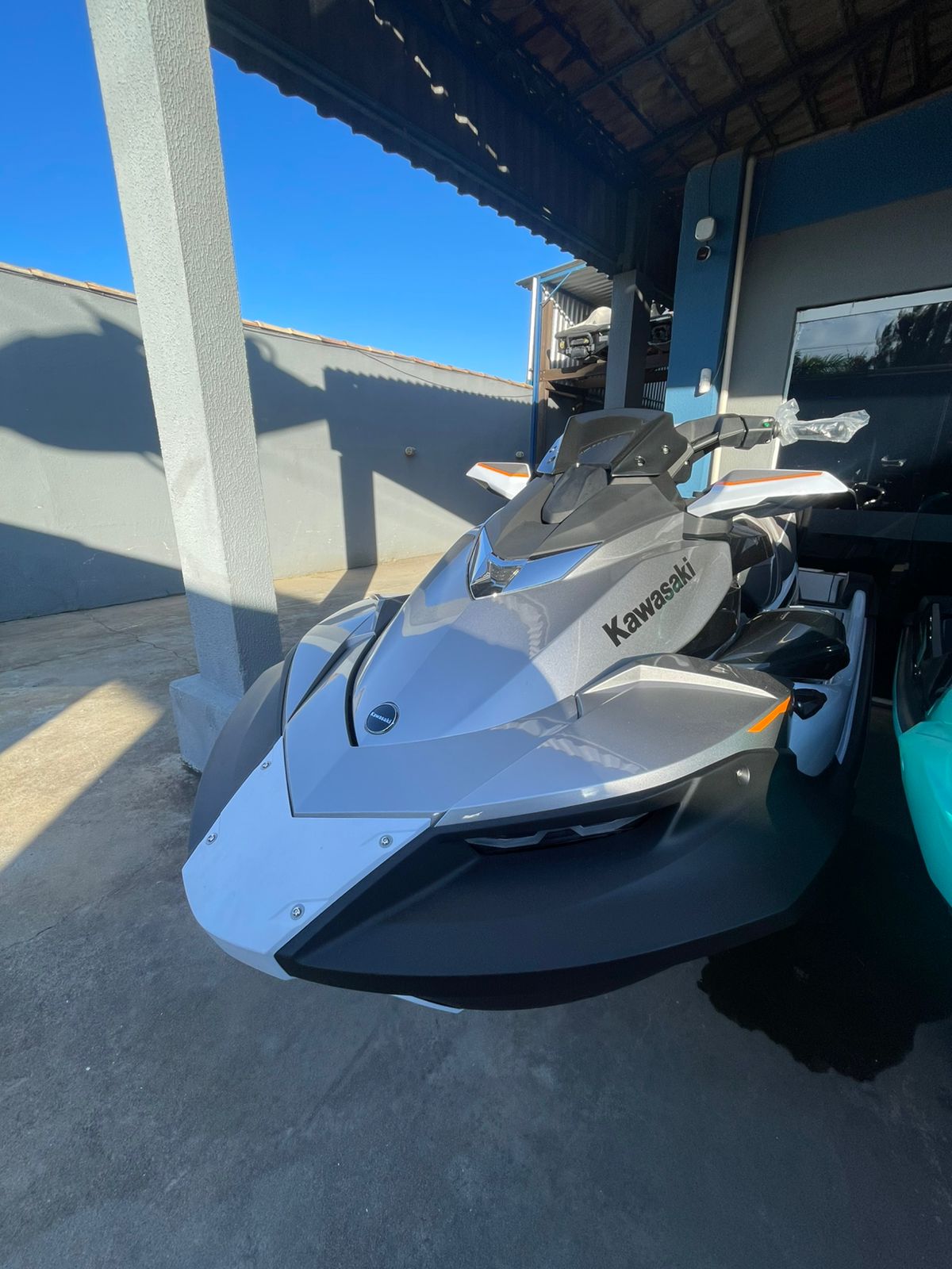 Kawasaki Ultra 160 LX — Jet ski premium para cota náutica em Búzios, 160 HP e 3 lugares